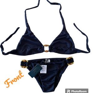 Sol De Mel, bikini top & full coverage bottom.